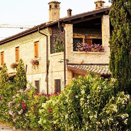 Collina Dei Ciliegi Bed & Breakfast *